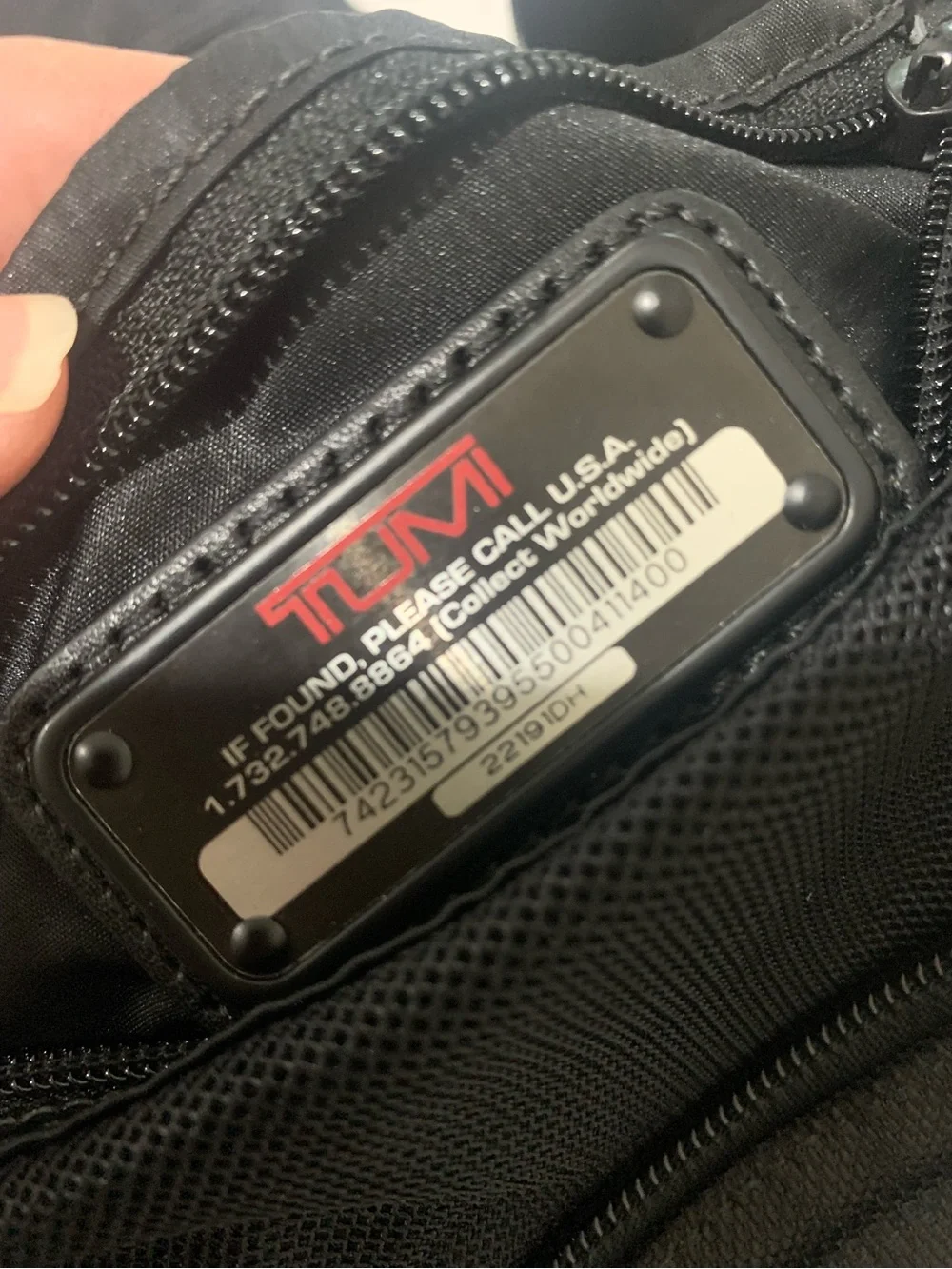 TUMI Alpha Hanging Travel Kit Bag